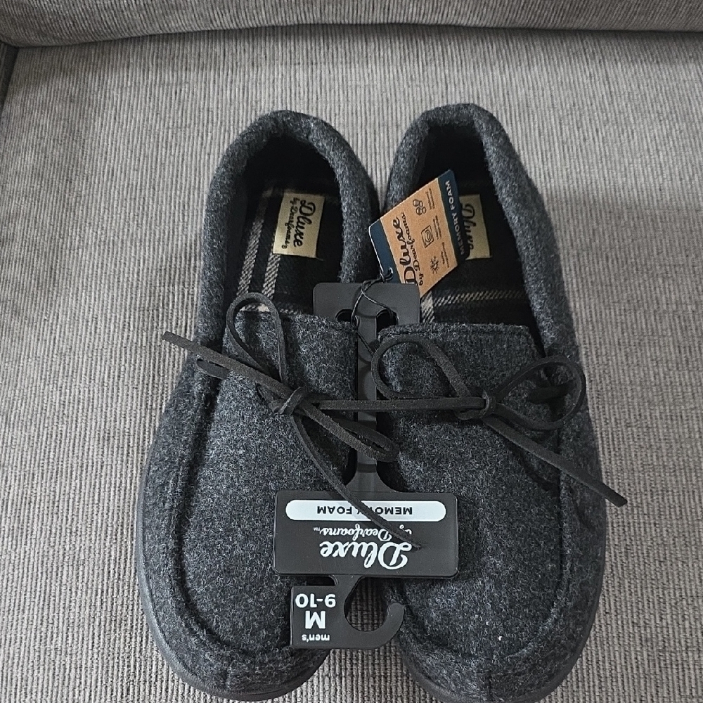 Men's Dluxe By Dearfoams Charcoal Gray Slippers, NWT, Size 9-10. - Picture 12 of 12